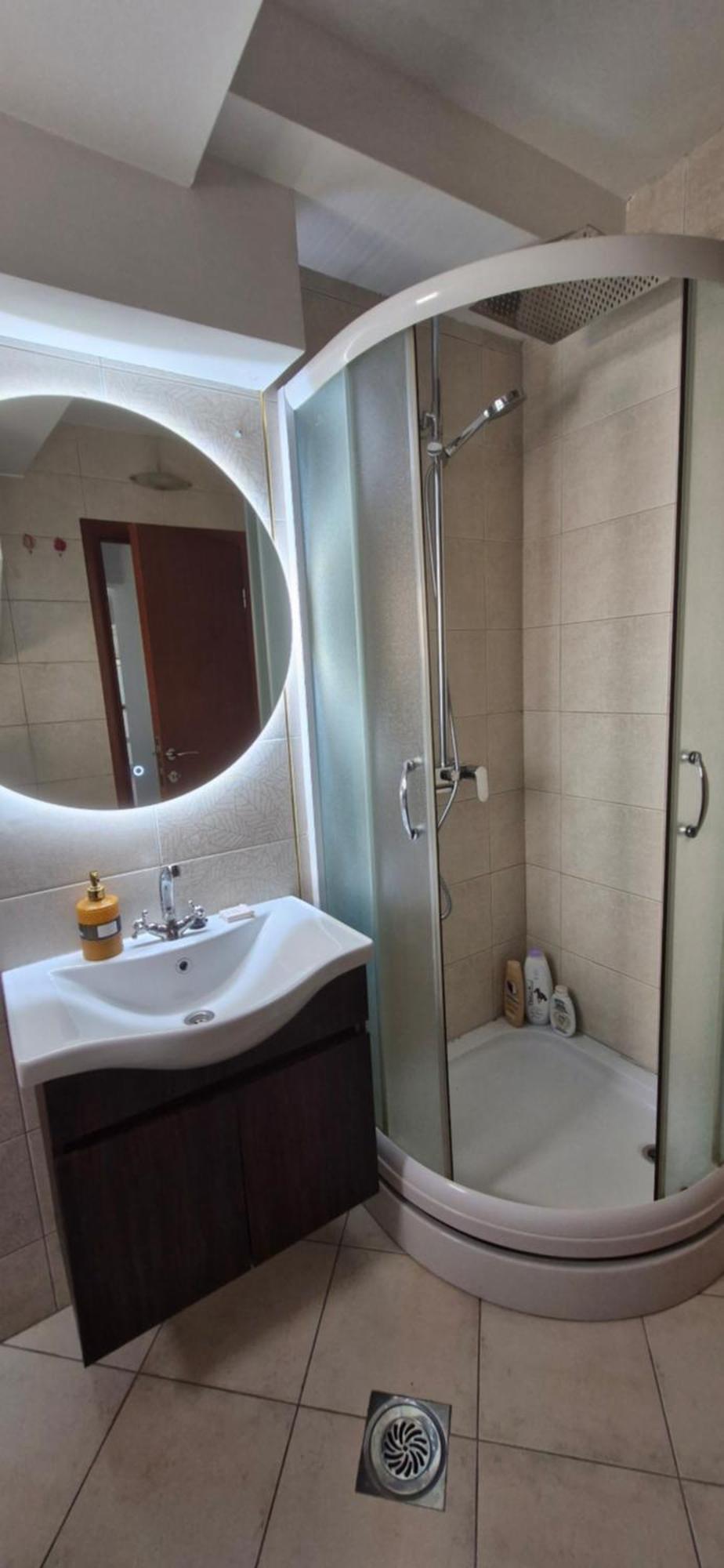 Chic Apartment In The City Center By The Sea Tivat Bagian luar foto